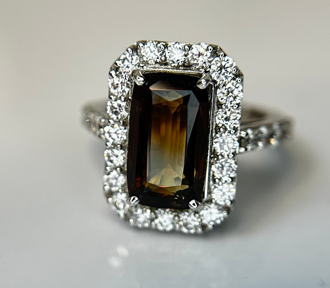 GIA Certified Natural Rare Alexandrite Ring 5.07ct With 1.38ct Diamond & 18k White Gold - 12