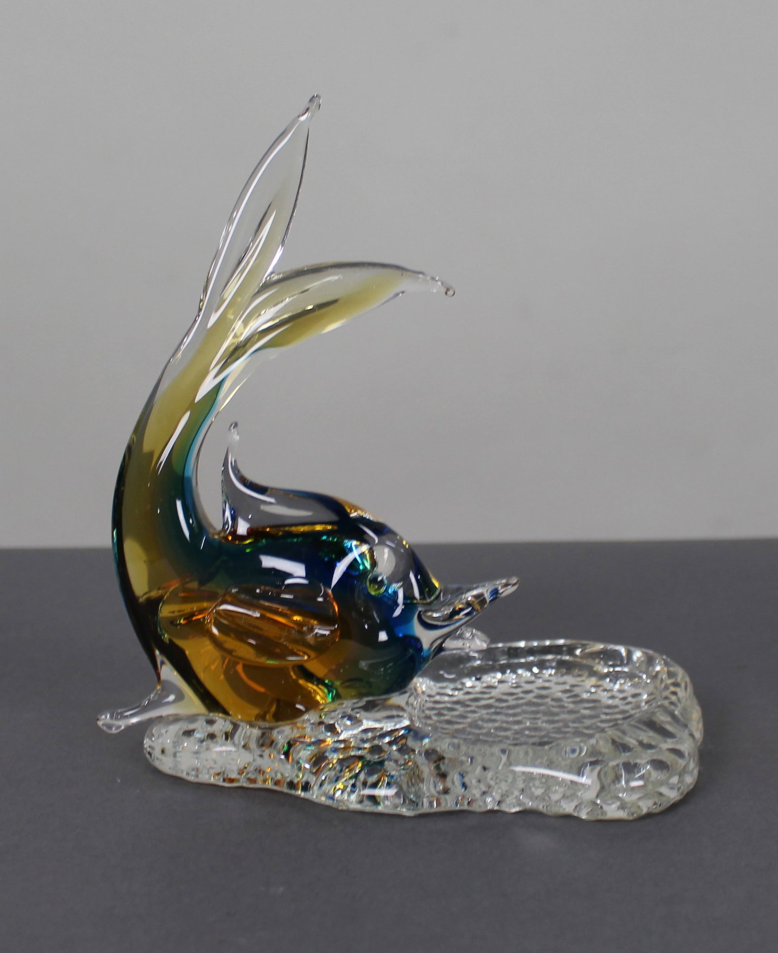 Title: Murano Fish Condition: Used Delivery option: Collection & Delivery Location: WR1 Category:: Title: Murano Fish Condition: Used Delivery option: Collection & Delivery Location: WR1 Category: Antiques