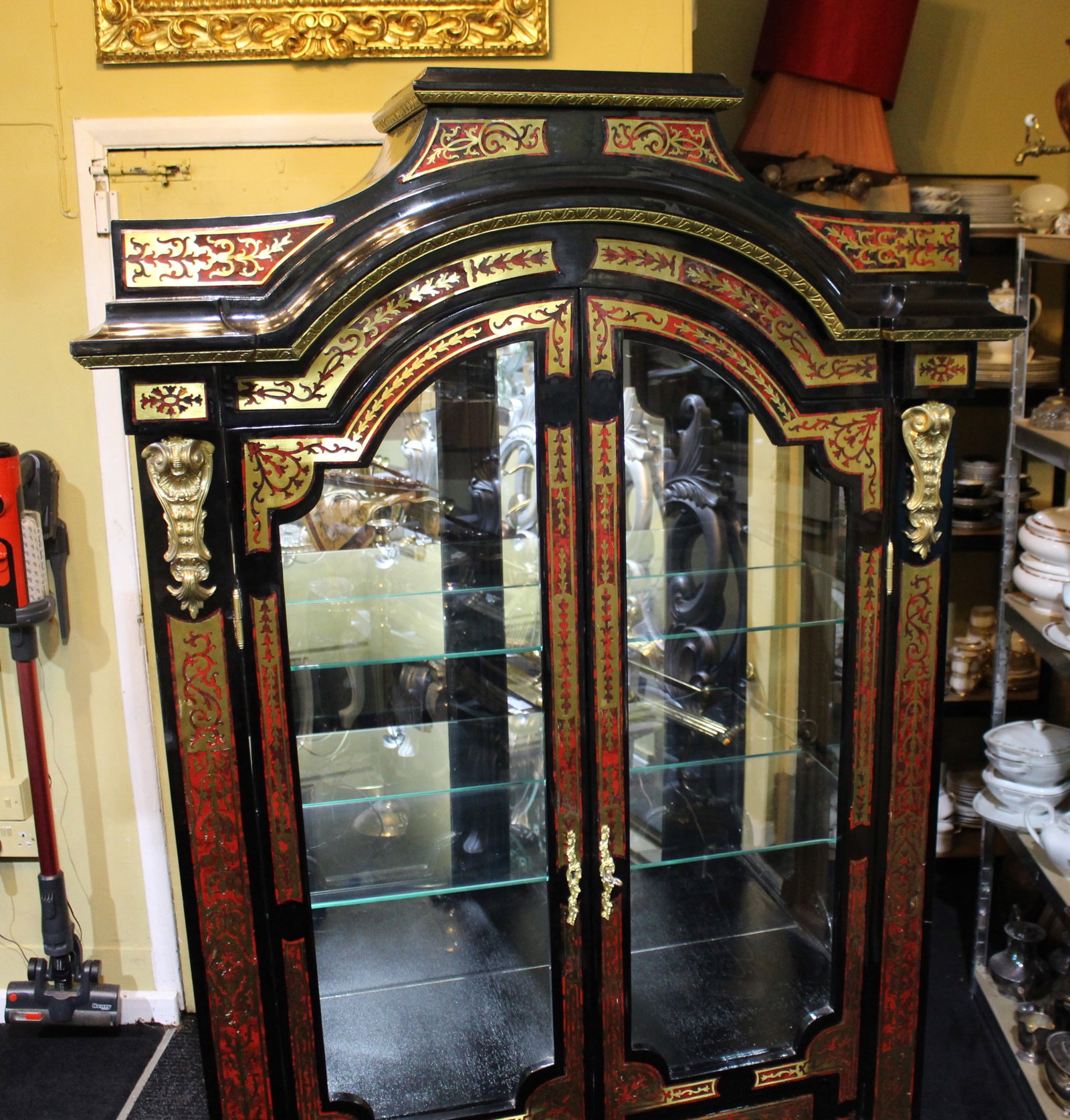 Title: Vintage Napoleon III Style Boulle Display Vitrine Cabinet Description: Vintage Napoleon III - 18
