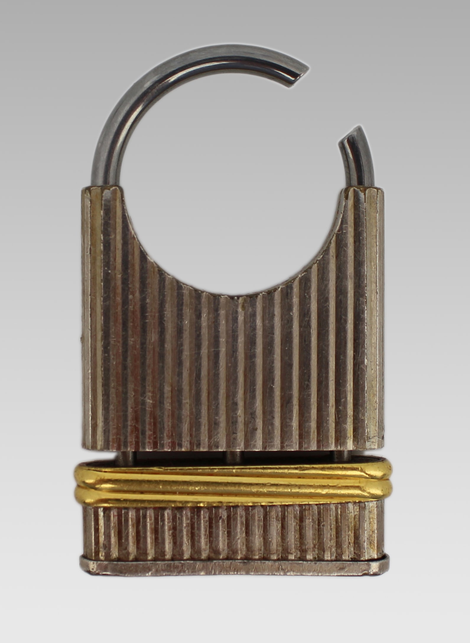 Title: Cartier Must de Cartier Padlock Form Keyring Description: Cartier Must de Cartier Padlock - 7