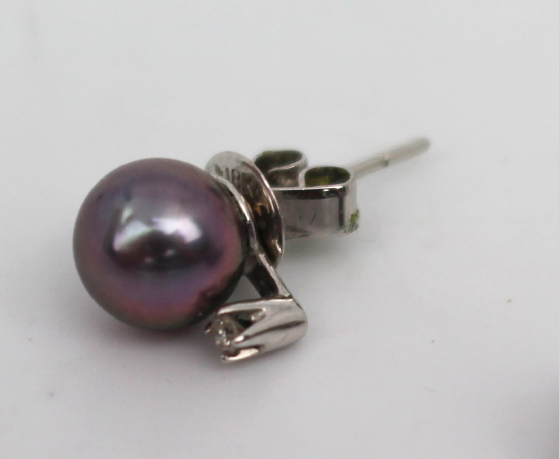 Title: Black Pearl & Diamond 18ct Gold Ear Studs Description: 18ct White Gold Black Pearl & - 6