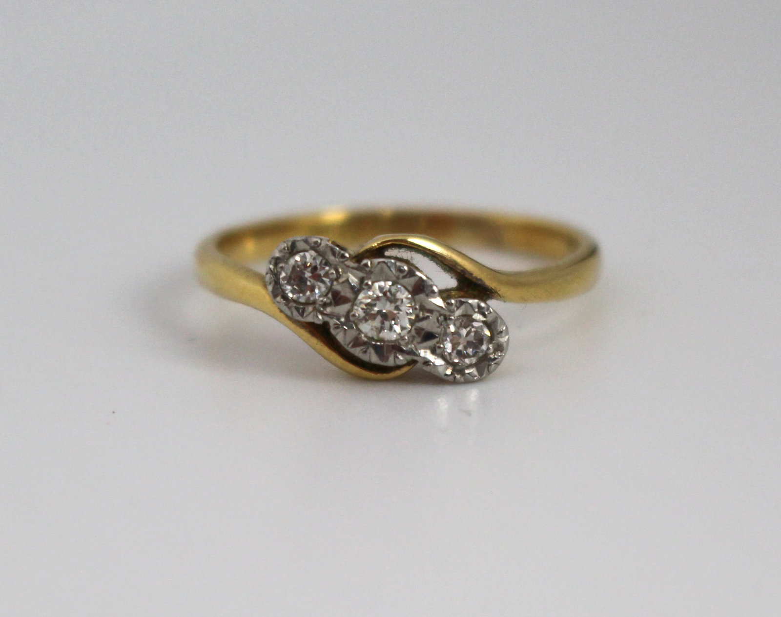 Title: Vintage Diamond Three Stone 18ct Gold Ring Description: Mid-20th Century Diamond Three- (1 of 7)