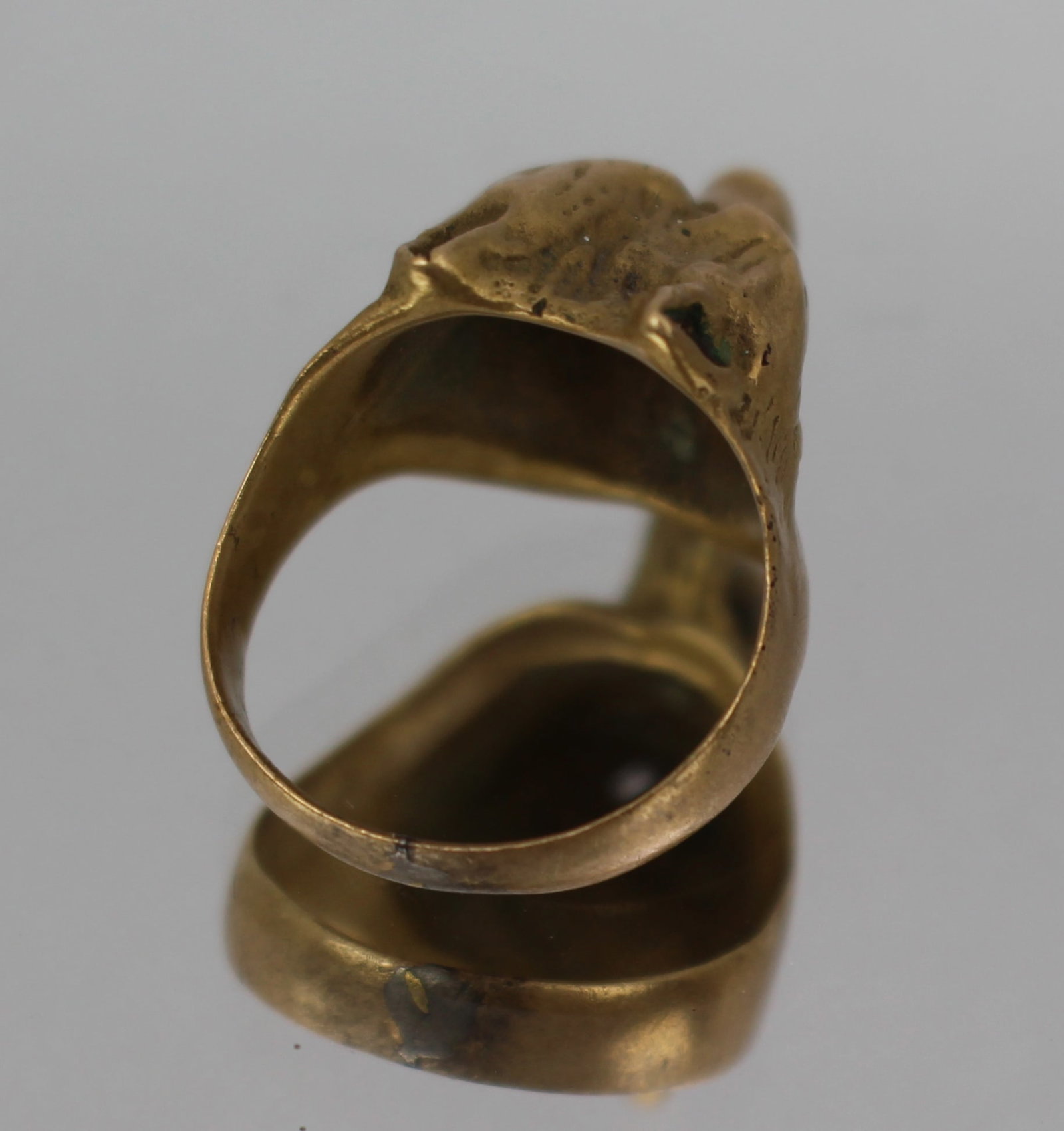 Title: Vintage Wolf Head Ring Description: Vintage Wolf Head Ring A striking vintage wolf head ring, - 3