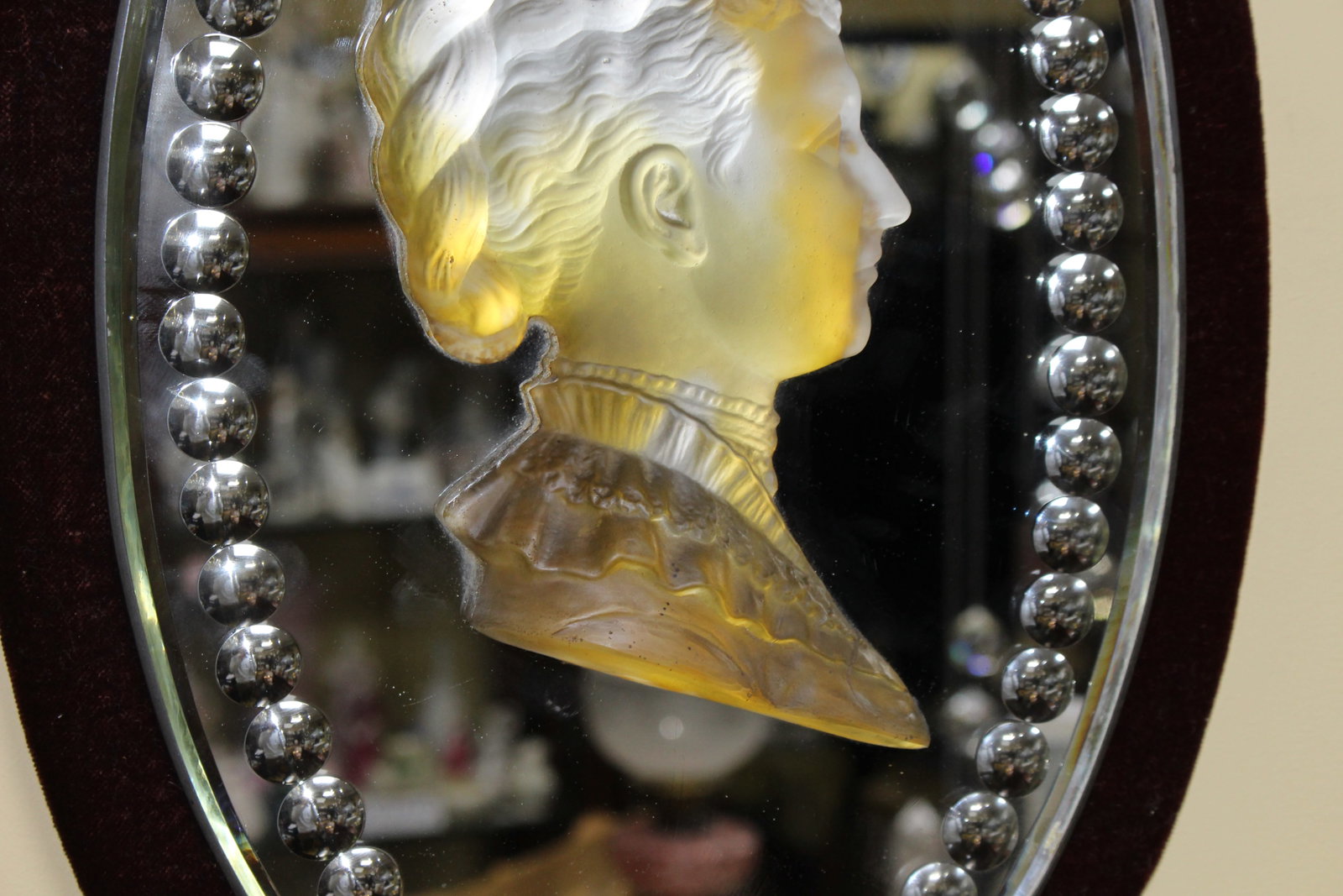 Title: Pair of Victorian Royal Portrait Frosted Crystal and Mirror Plaques Description: Pair of - 6