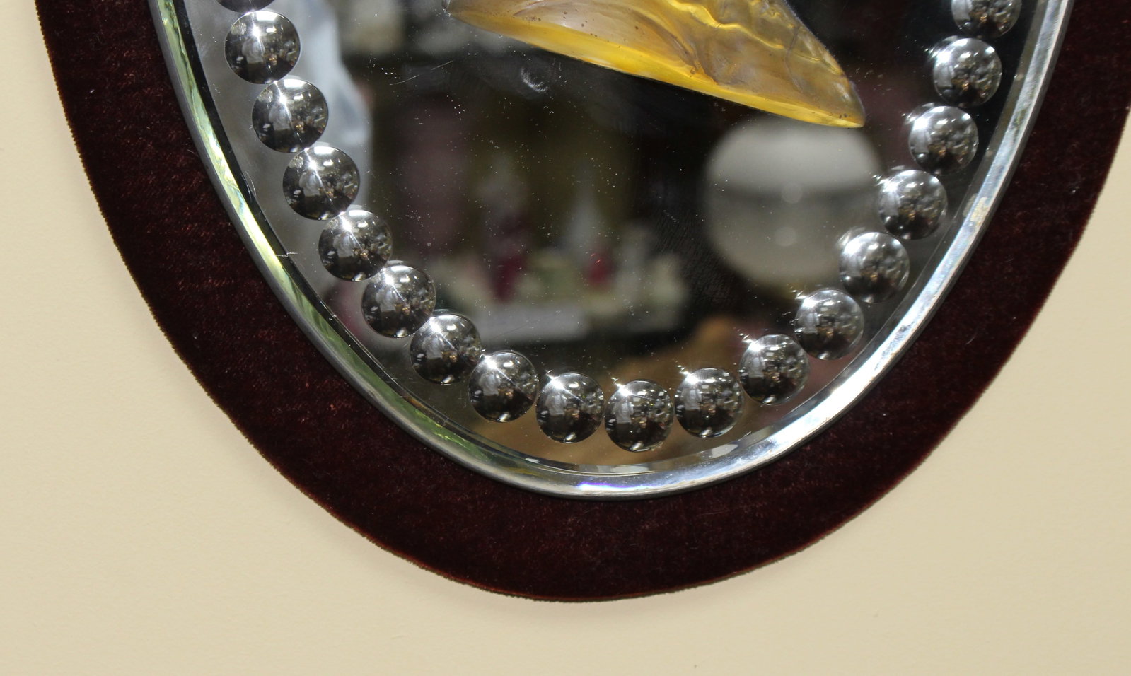 Title: Pair of Victorian Royal Portrait Frosted Crystal and Mirror Plaques Description: Pair of - 7