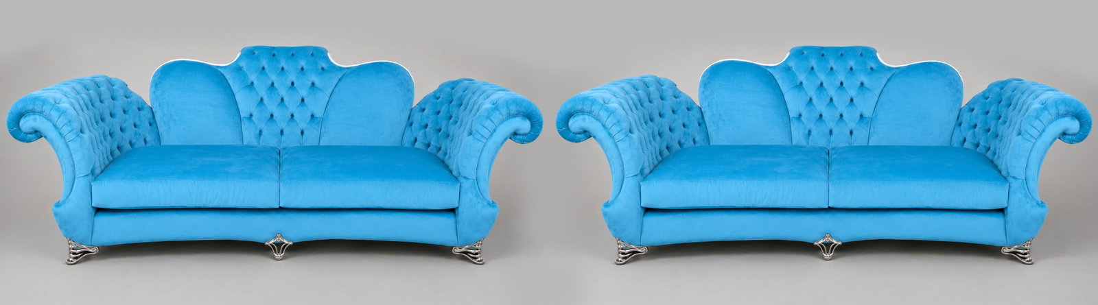 Title: Monumental Pair of Italian Postmodern ‘Butterfly’ Sofas by Mantellassi 1926 Descr: Title: Monumental Pair of Italian Postmodern ‘Butterfly’ Sofas by Mantellassi 1926 Description: Monumental Pair of Italian Postmodern ‘Butterfly’ Sofas by Mantellassi 1926 An