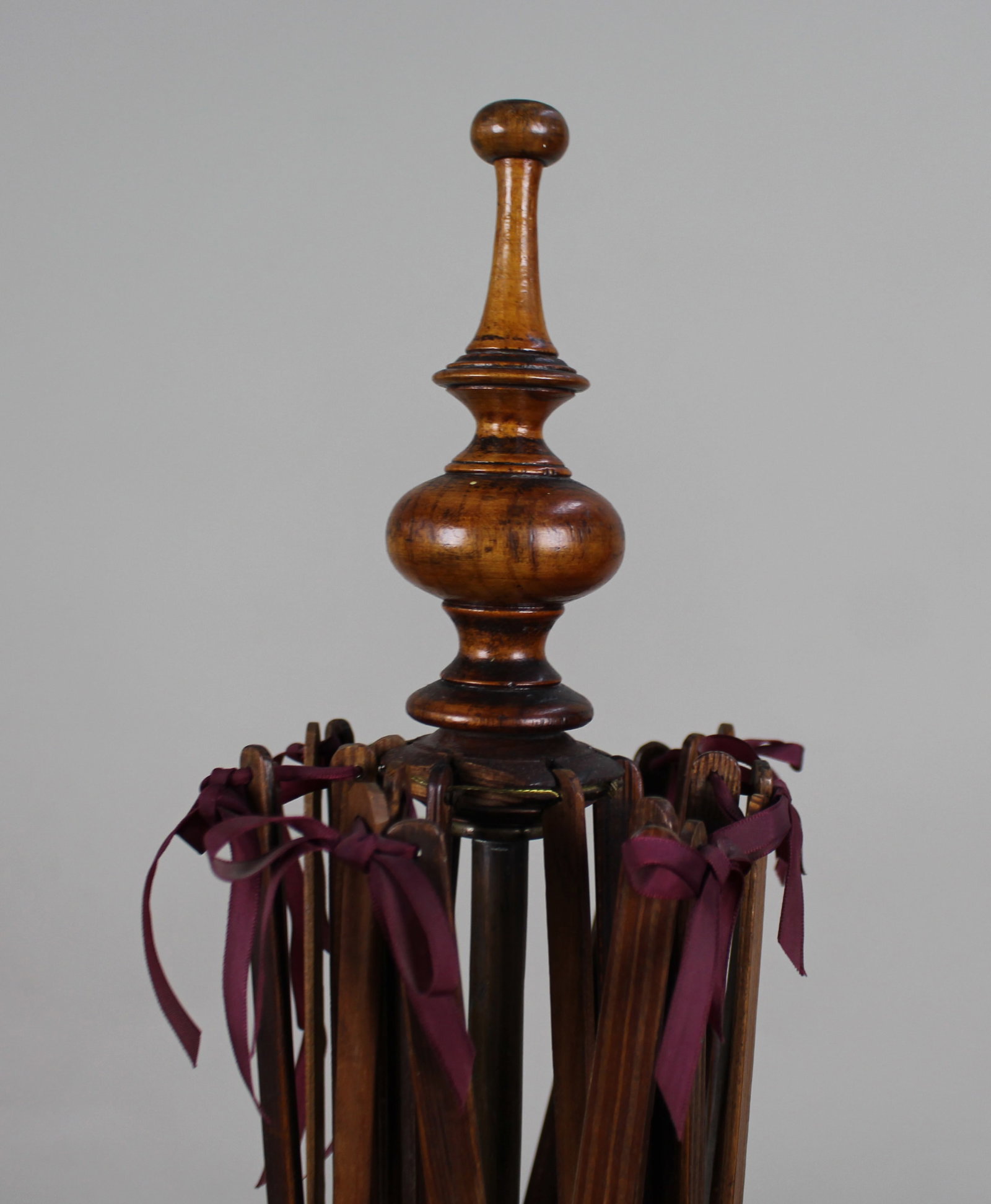 Title: Victorian Wooden Yarn Swift / Wool Winder on Stand, c.1850 Description: Victorian Wooden Yarn - 3