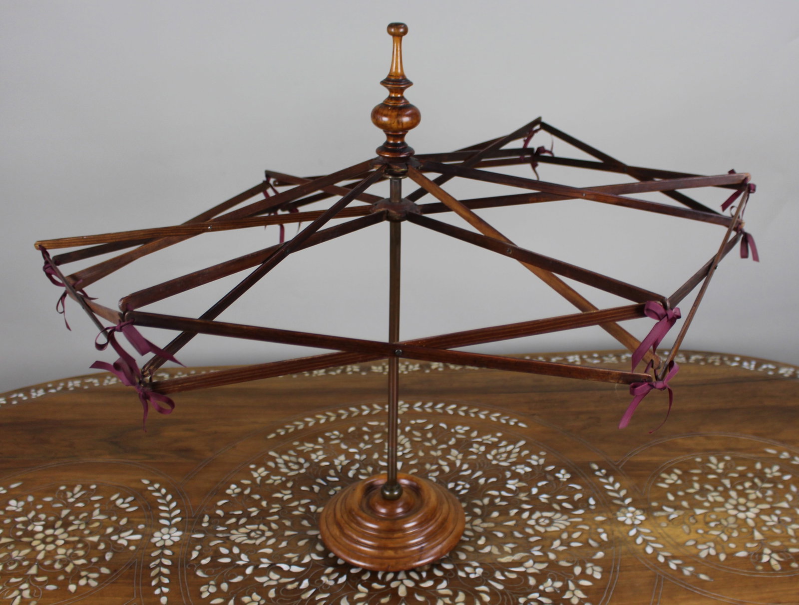 Title: Victorian Wooden Yarn Swift / Wool Winder on Stand, c.1850 Description: Victorian Wooden Yarn - 4