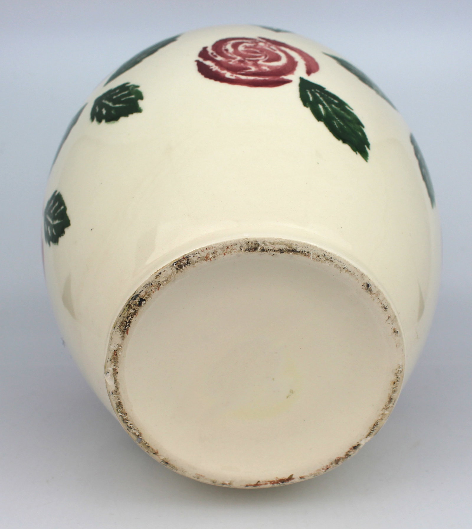 Title: Contemporary Decorative Rose Vase Description: Contemporary Decorative Rose Vase Measures - 5