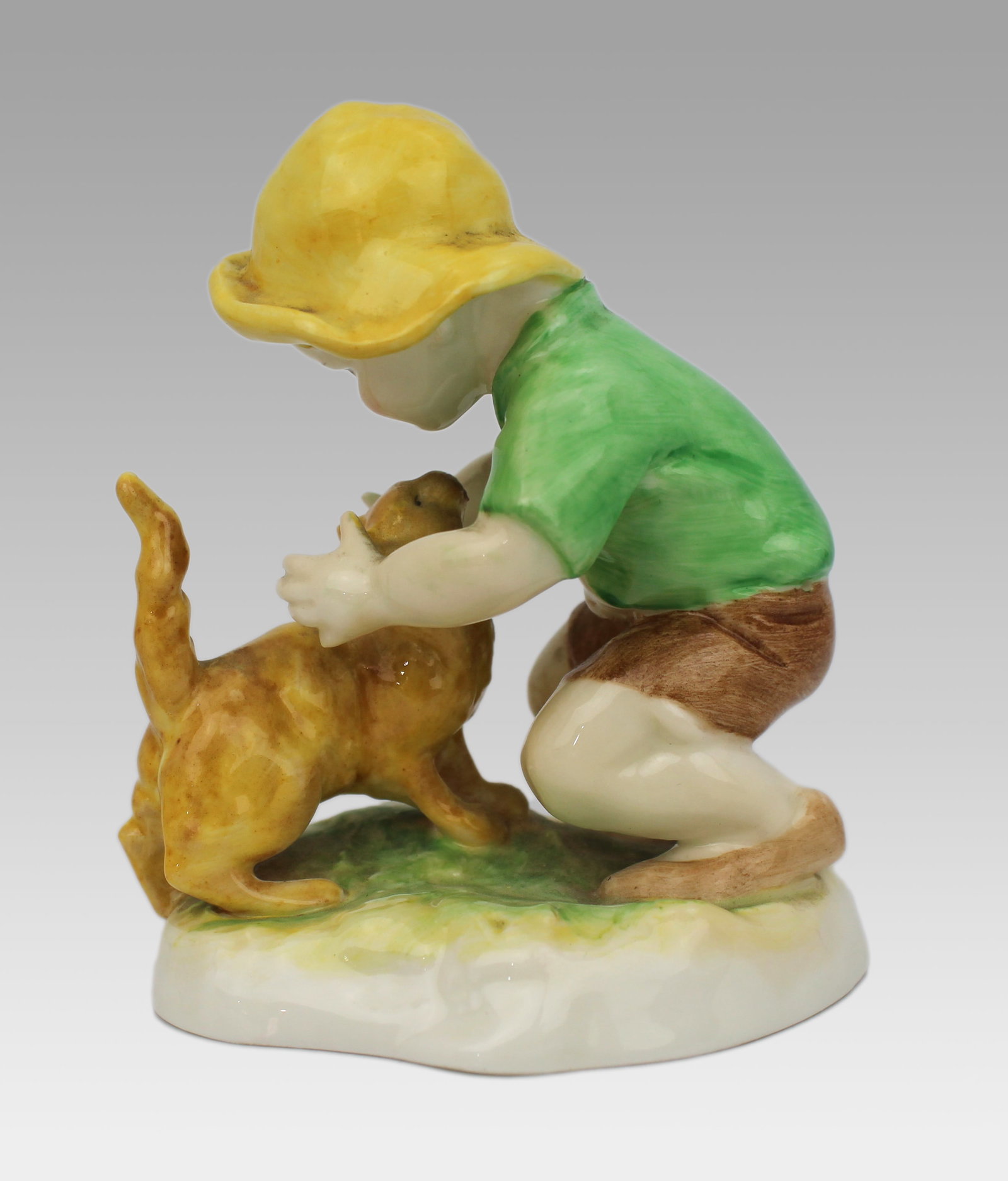 Title: Royal Worcester Figurine Snowy Description: Royal Worcester Figurine Snowy Smaller version of - 4