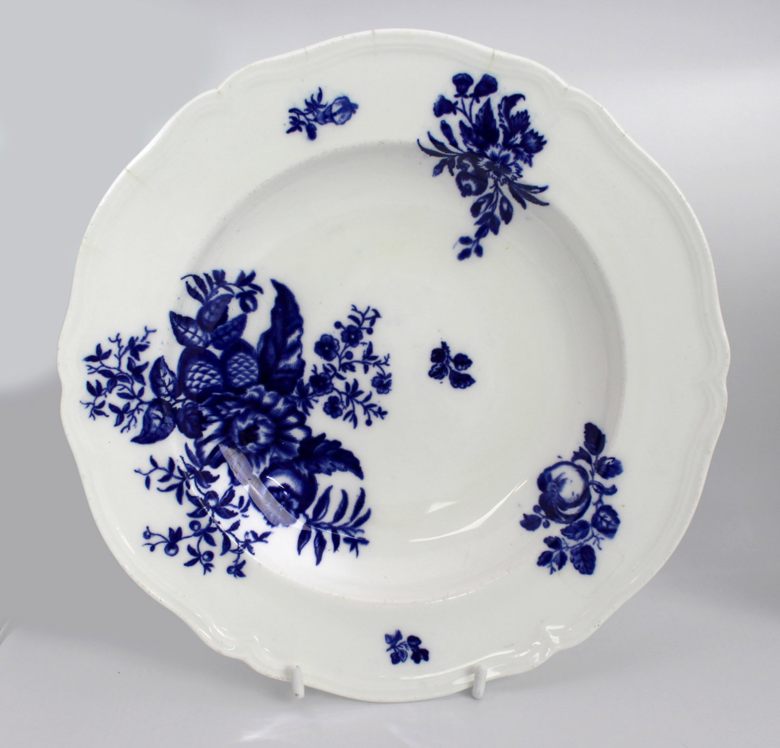 Title: Pair of 18th-Century English Blue & White Porcelain Bowls Description: Pair of 18th-Century - 11