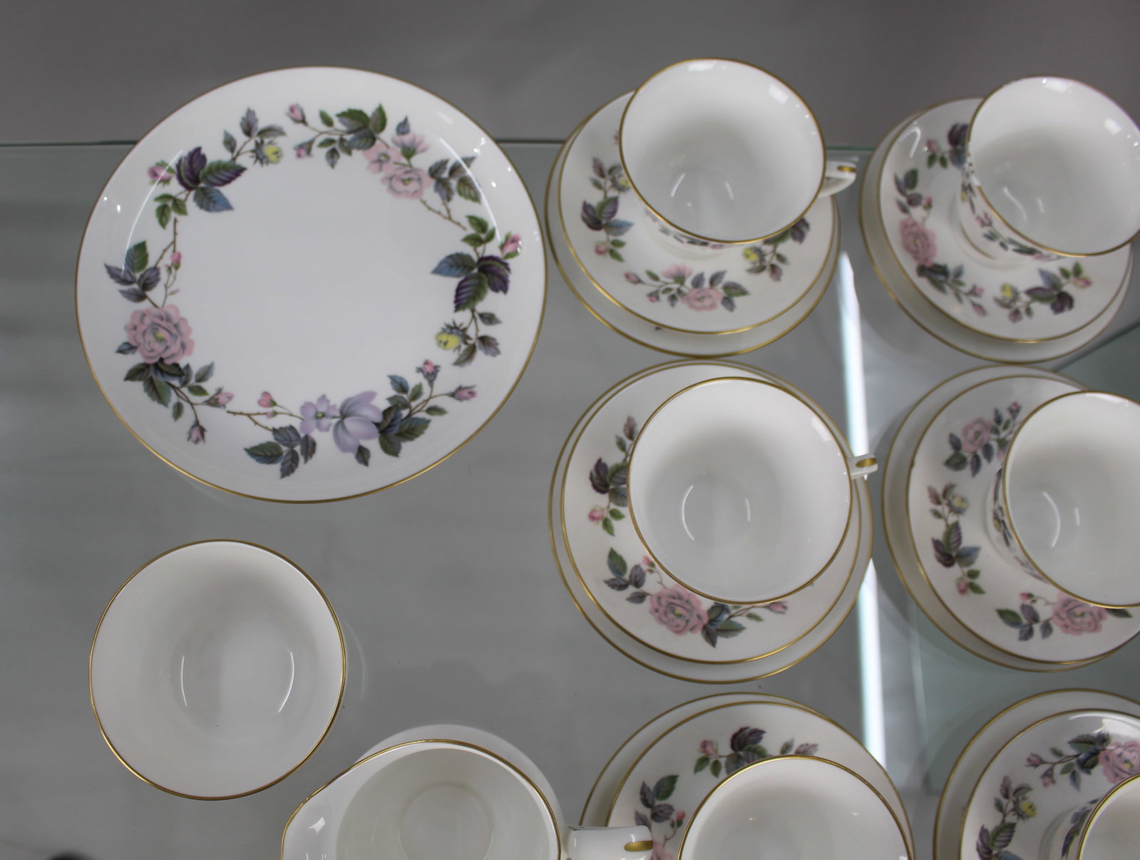Title: Royal Worcester “June Garland“ 6 Place Tea Service Description: Royal Worcester J - 4