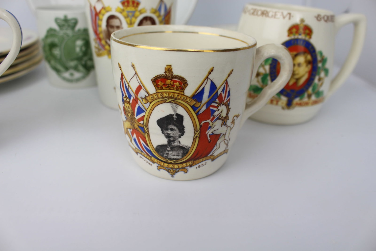 Title: Collection of Coronation Ware Description: Collection of Coronation Ware. All 16 pieces - 2