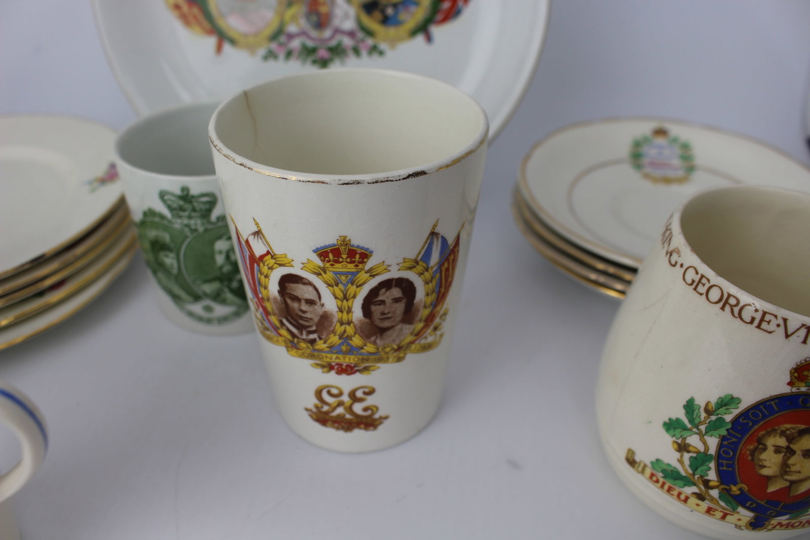 Title: Collection of Coronation Ware Description: Collection of Coronation Ware. All 16 pieces - 6