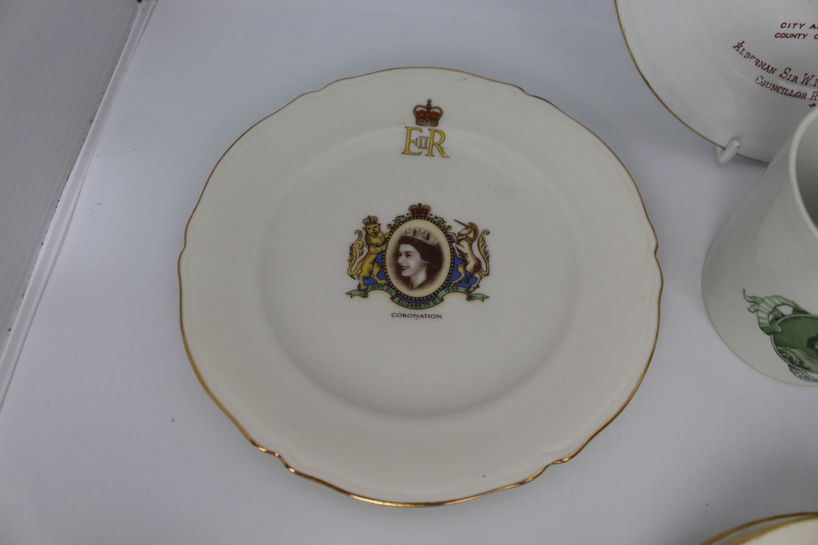 Title: Collection of Coronation Ware Description: Collection of Coronation Ware. All 16 pieces - 9