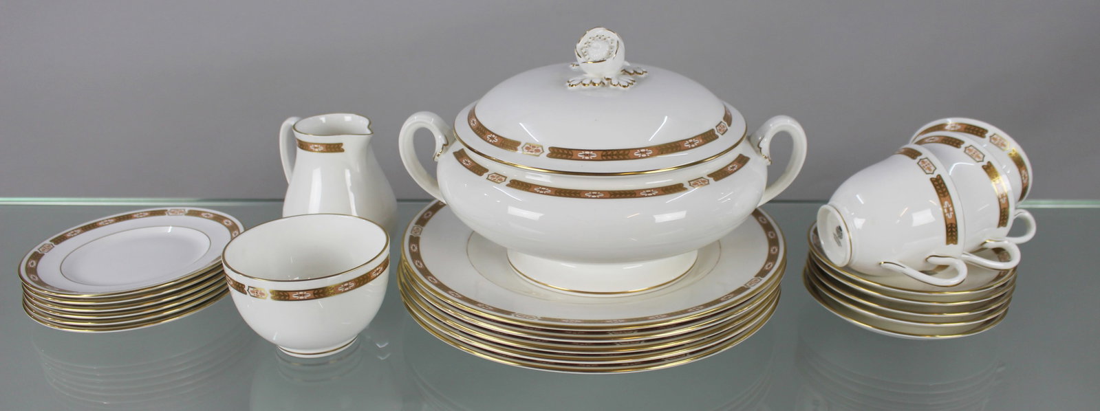 Title: Royal Worcester Grosvenor White & Gold Part Dinner Service Description: Royal Worcester - 2