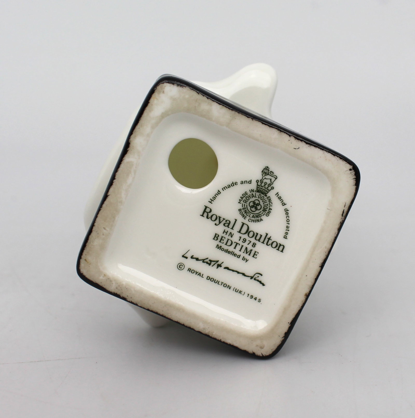 Title: Royal Doulton Figurine Bedtime Description: Royal Doulton Figurine Bedtime No chips, cracks - 4