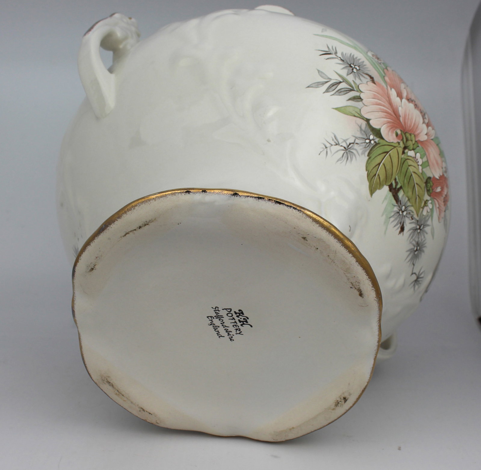 Title: Staffordshire Pottery Two Handled Planter Description: Staffordshire Pottery Two Handled - 4