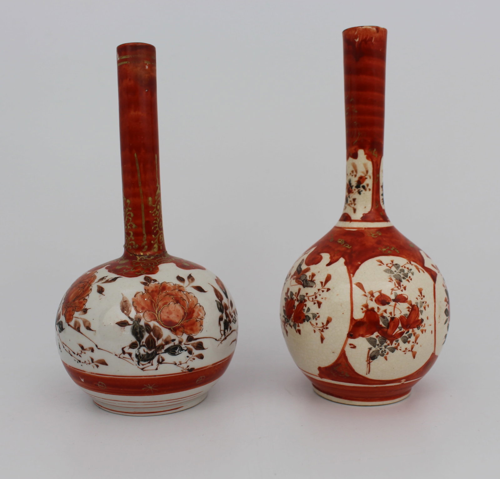 Title: Pair of Antique Japanese Kutani Porcelain Bottle Vases, Meiji Period Description: Small - 2