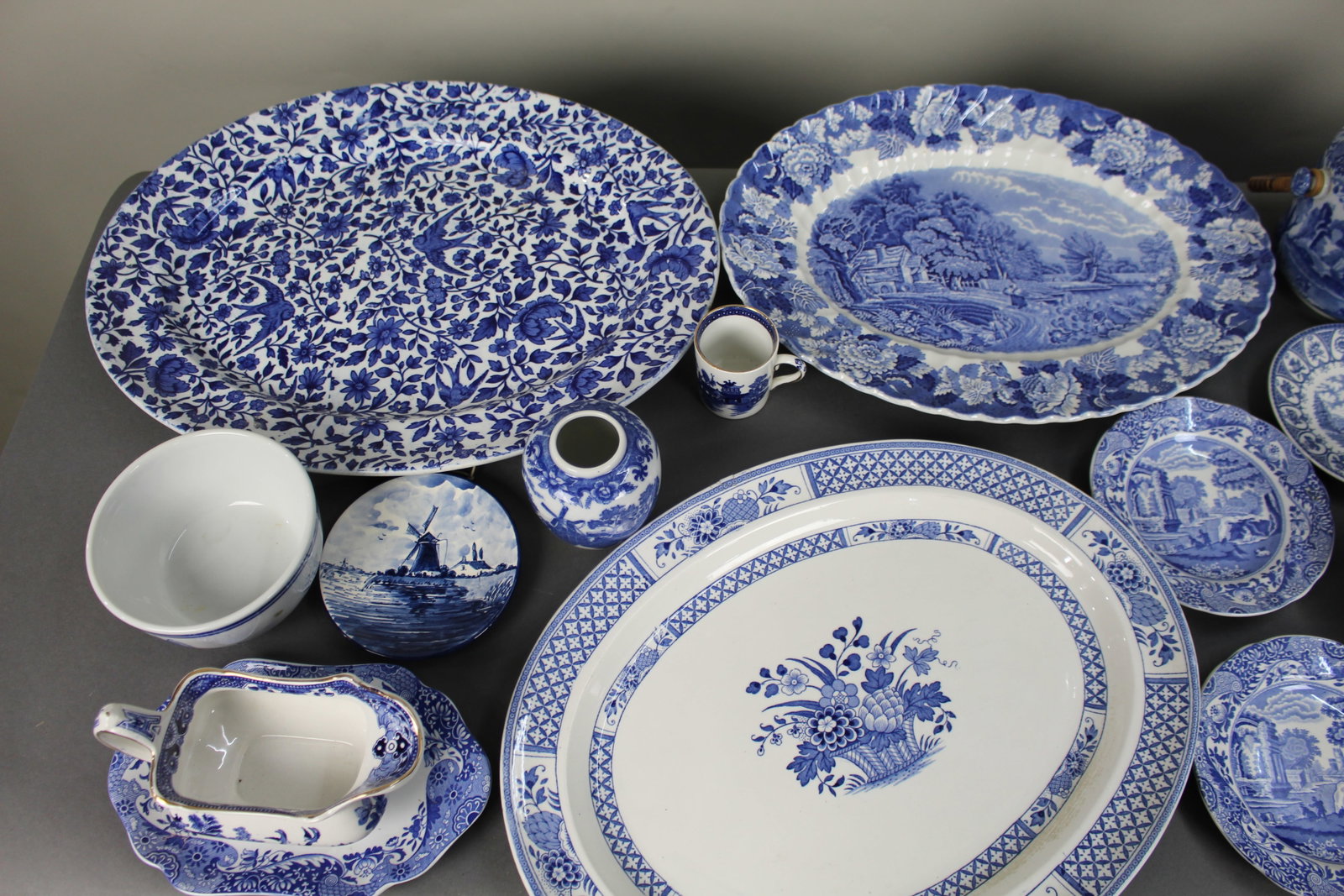 Title: Collection of Blue & White Description: Collection of Blue & White. All pieces pictured. - 5