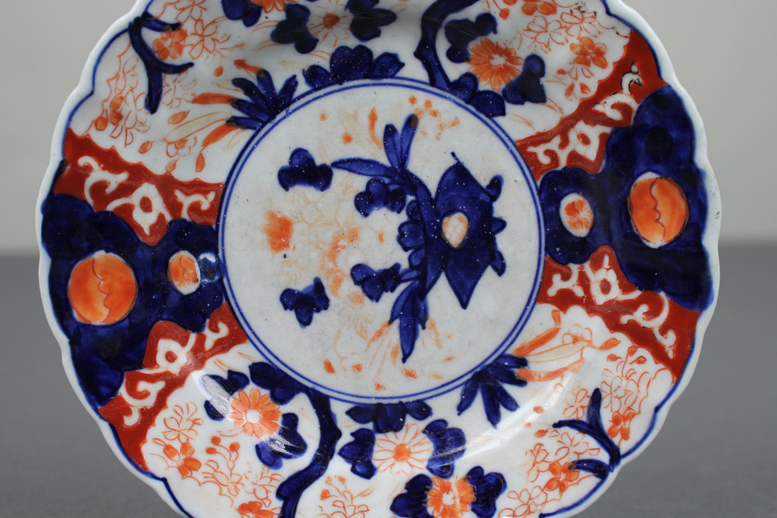Title: Antique Japanese Imari Porcelain Dish – 19th Century Description: Antique Japanese Imar - 3