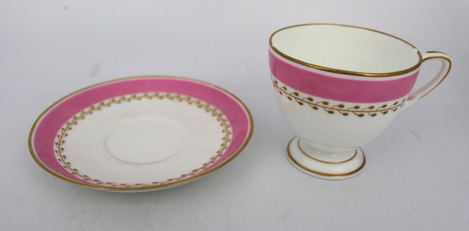 Title: Grainger Worcester Pink & White Cup & Saucer Description: Grainger Worcester Pink & White Cup - 4