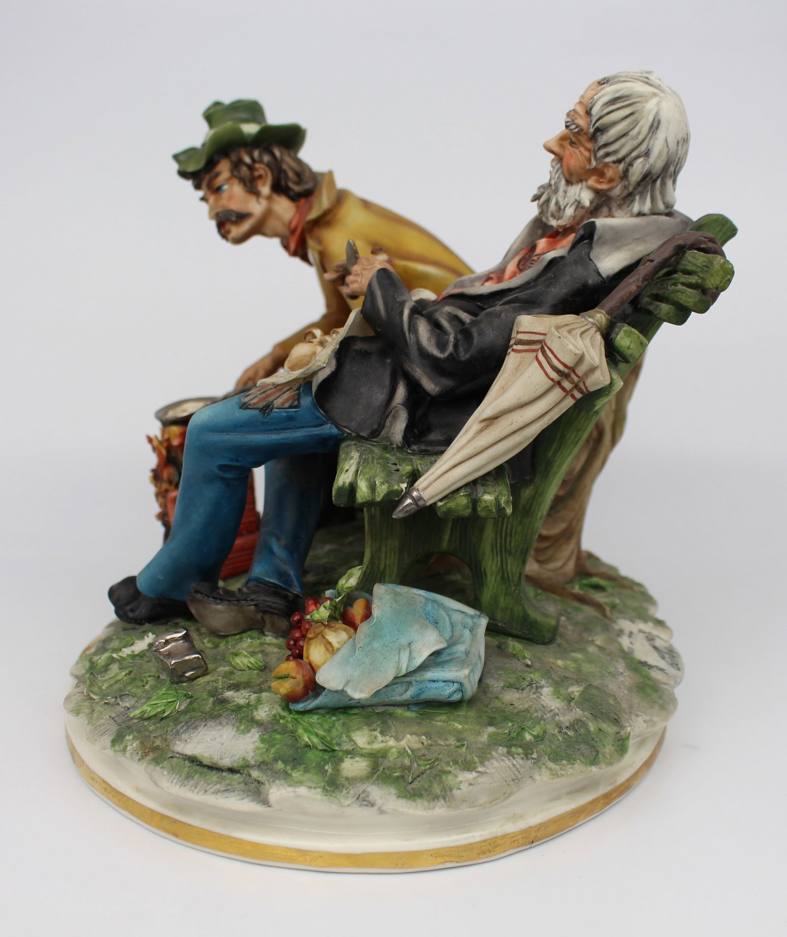 Title: Capodimonte Tramps on Bench by Cortese Description: Capodimonte Tramps on Bench by Cortese - 4