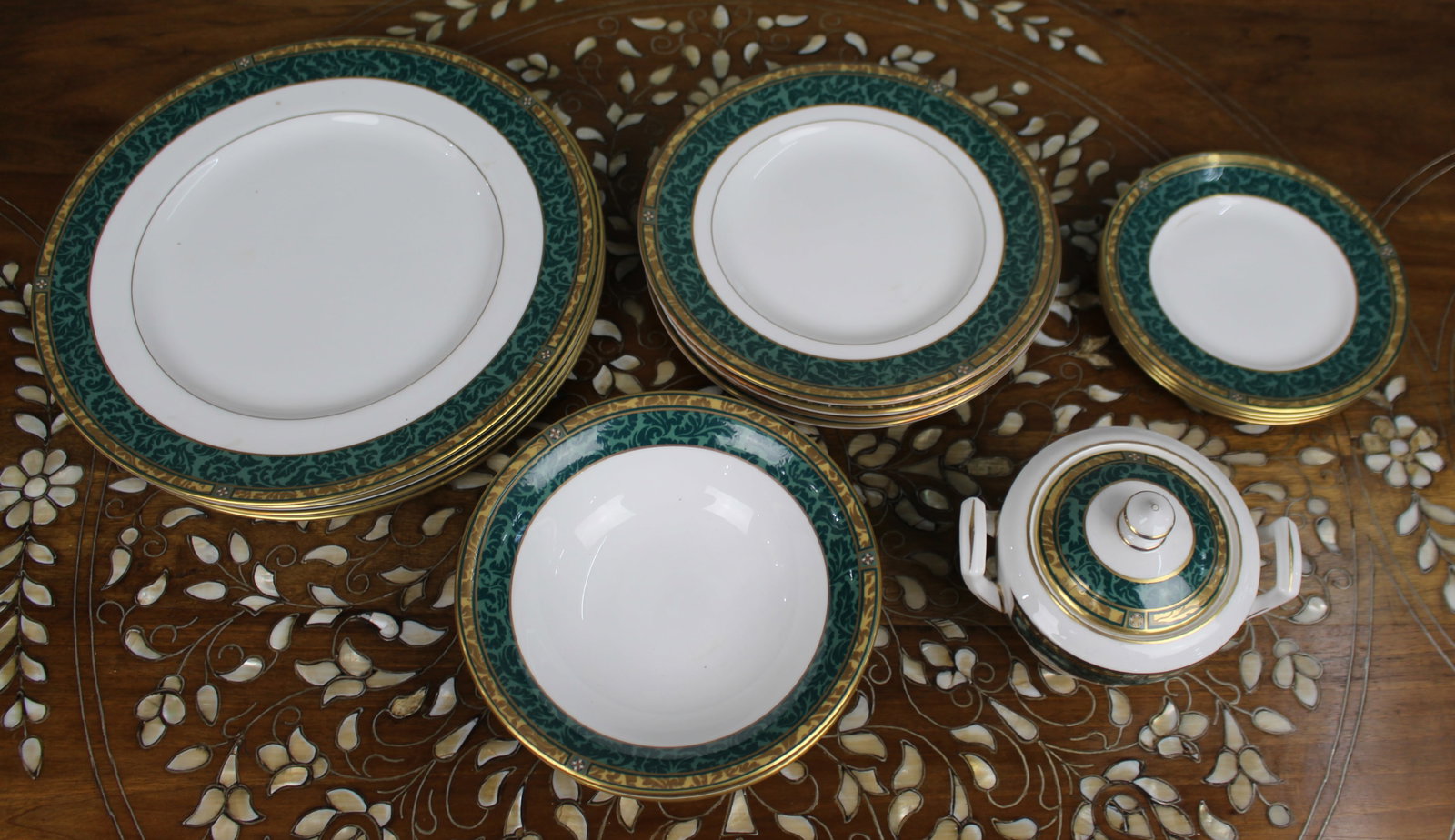 Title: Collection of Royal Worcester Damask Description: Collection of Royal Worcester Damask: Title: Collection of Royal Worcester Damask Description: Collection of Royal Worcester Damask White with green & gilt border All 18 pieces pictured; 10 1/2 inch dinner plate, 8 inch salad plate,