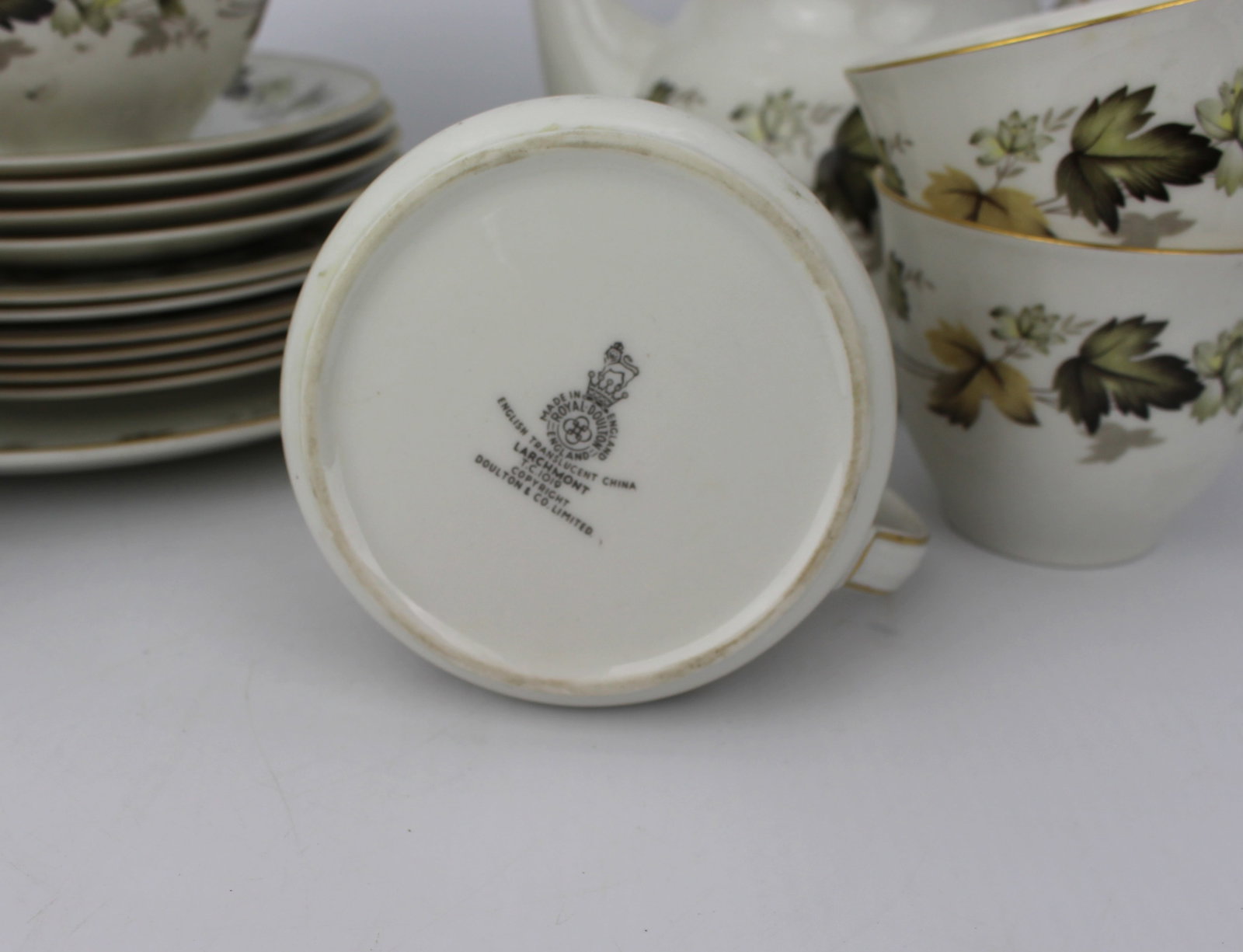 Title: Collection of Royal Doulton Larchmont Description: Collection of Royal Doulton Larchmont. All - 2