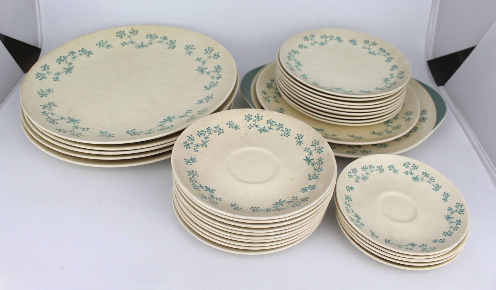 Title: Collection of Royal Doulton April Showers 31 Pieces Description: Collection of Royal: Title: Collection of Royal Doulton April Showers 31 Pieces Description: Collection of Royal Doulton April Showers 31 Pieces All pictured. Good condition, two different backstamps, some scratches and