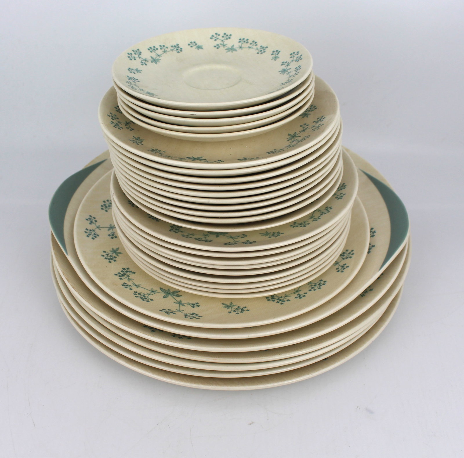Title: Collection of Royal Doulton April Showers 31 Pieces Description: Collection of Royal - 2