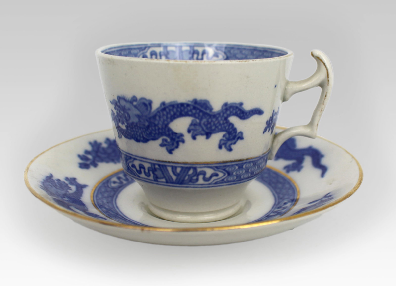 Title: Collection of Antique & Vintage Blue & White Tea Cups & Saucers Description: Collection of - 16