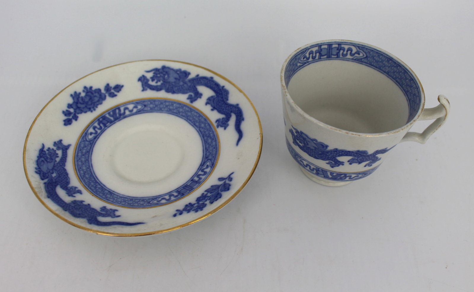 Title: Collection of Antique & Vintage Blue & White Tea Cups & Saucers Description: Collection of - 18