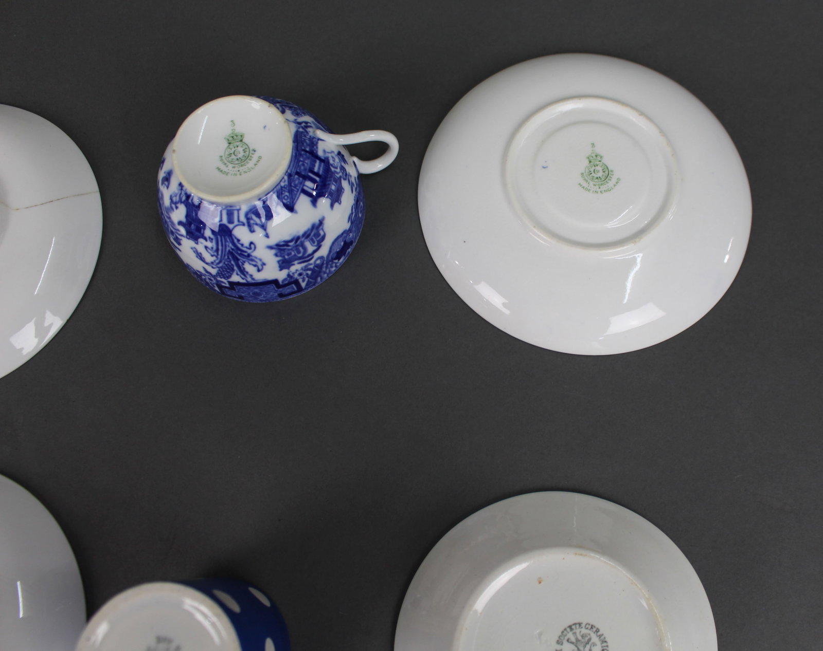 Title: Collection of Antique & Vintage Blue & White Tea Cups & Saucers Description: Collection of - 7