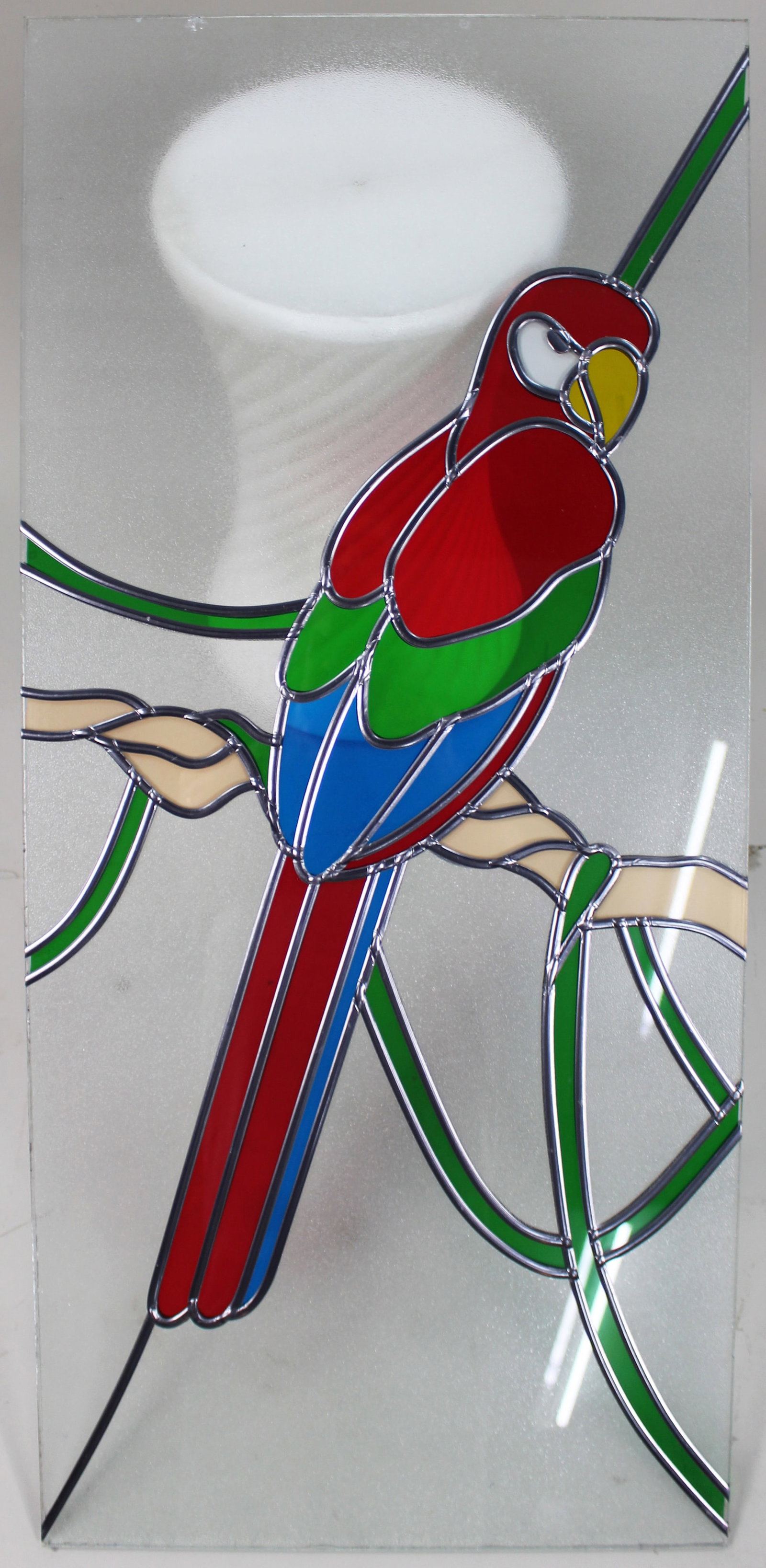 Title: Large Contemporary Leaded Stained Glass Panel Colourful Macaw Parrot Description: Large: Title: Large Contemporary Leaded Stained Glass Panel Colourful Macaw Parrot Description: Large Contemporary Leaded Stained Glass Panel Colourful Macaw Parrot A striking large contemporary leaded stain