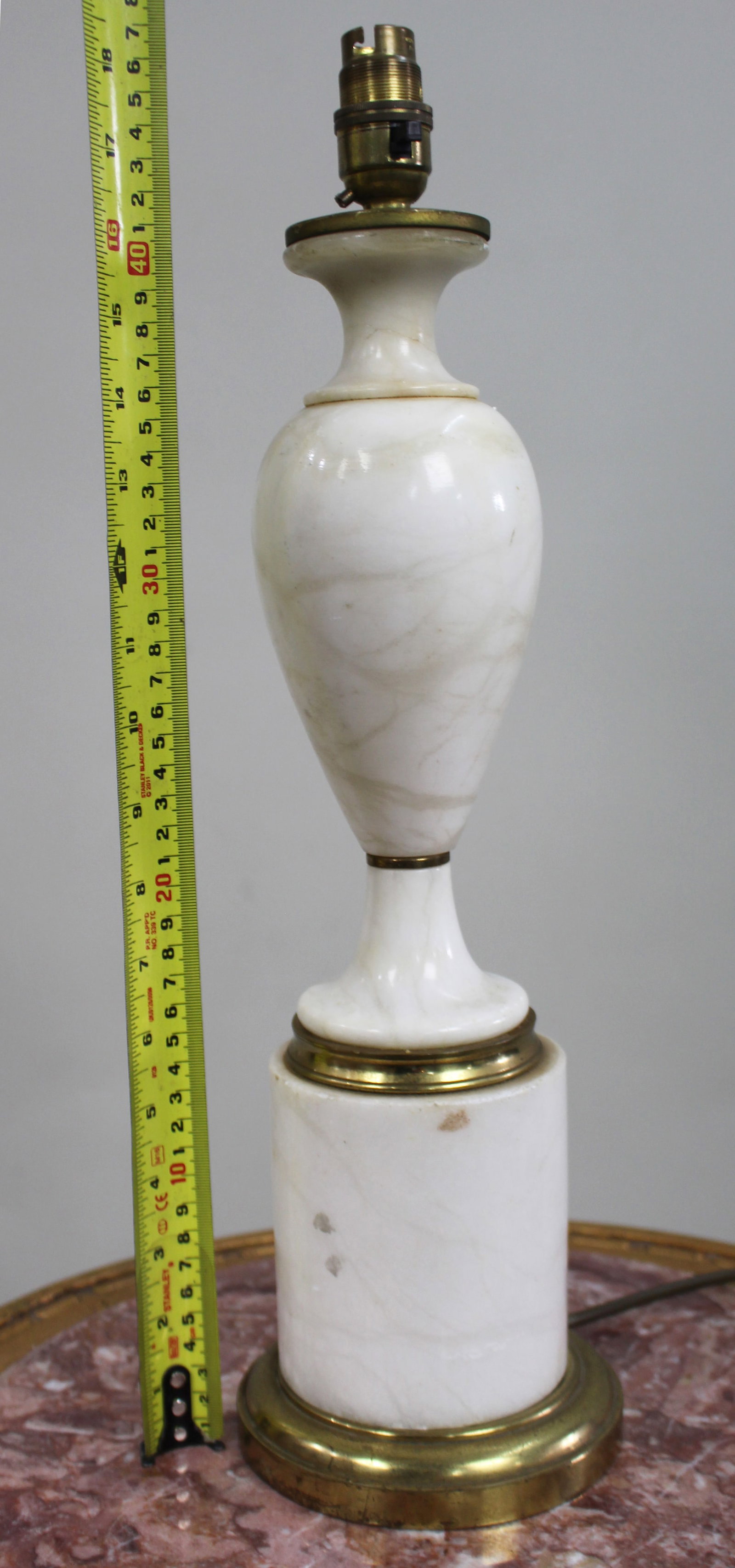 Title: Vintage White Alabaster and Brass Table Lamp Description: Vintage White Alabaster and Brass - 2