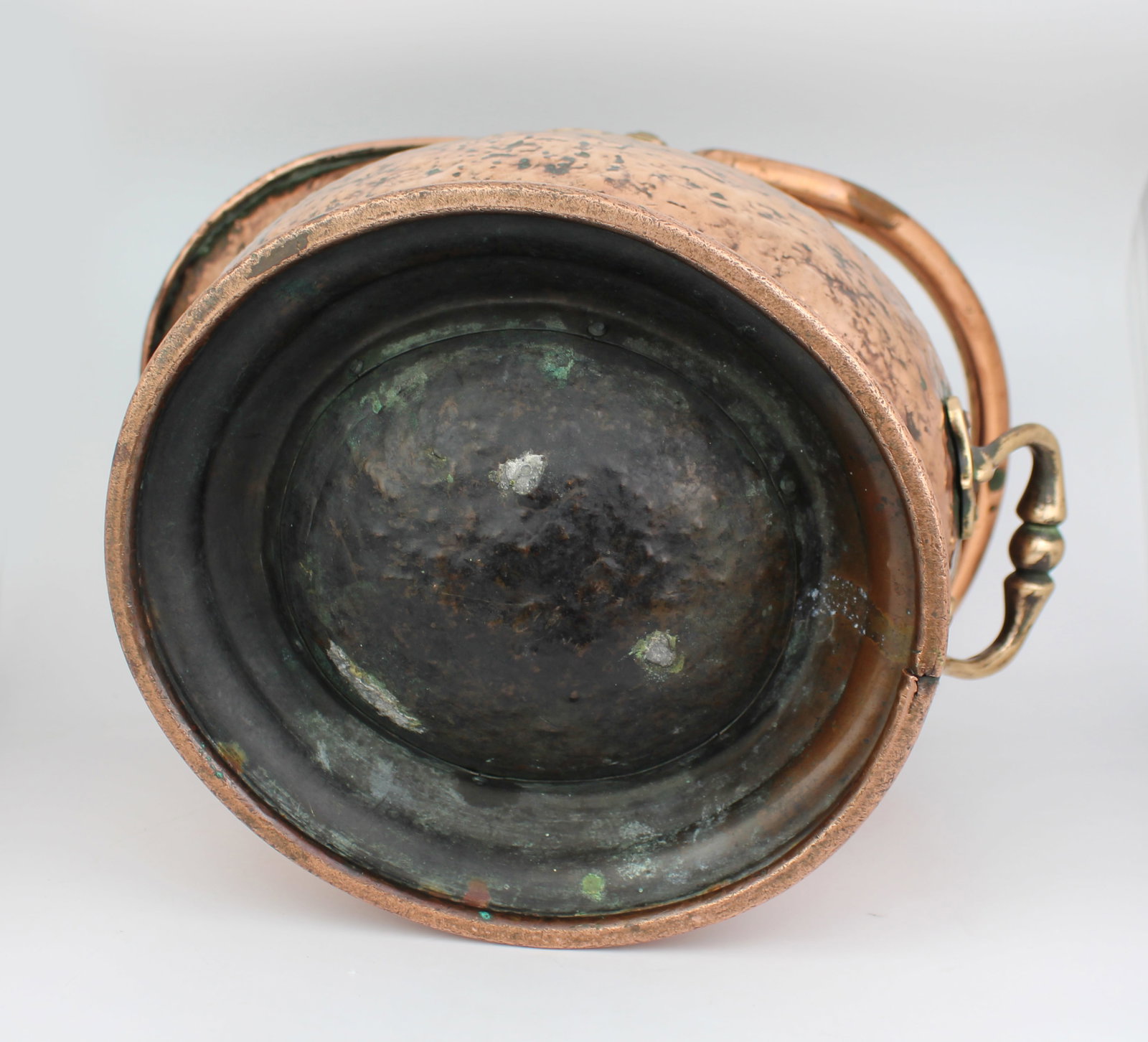 Title: Victorian Copper Helmet Coal Scuttle with Brass Mounts Description: Victorian Copper Helmet - 2