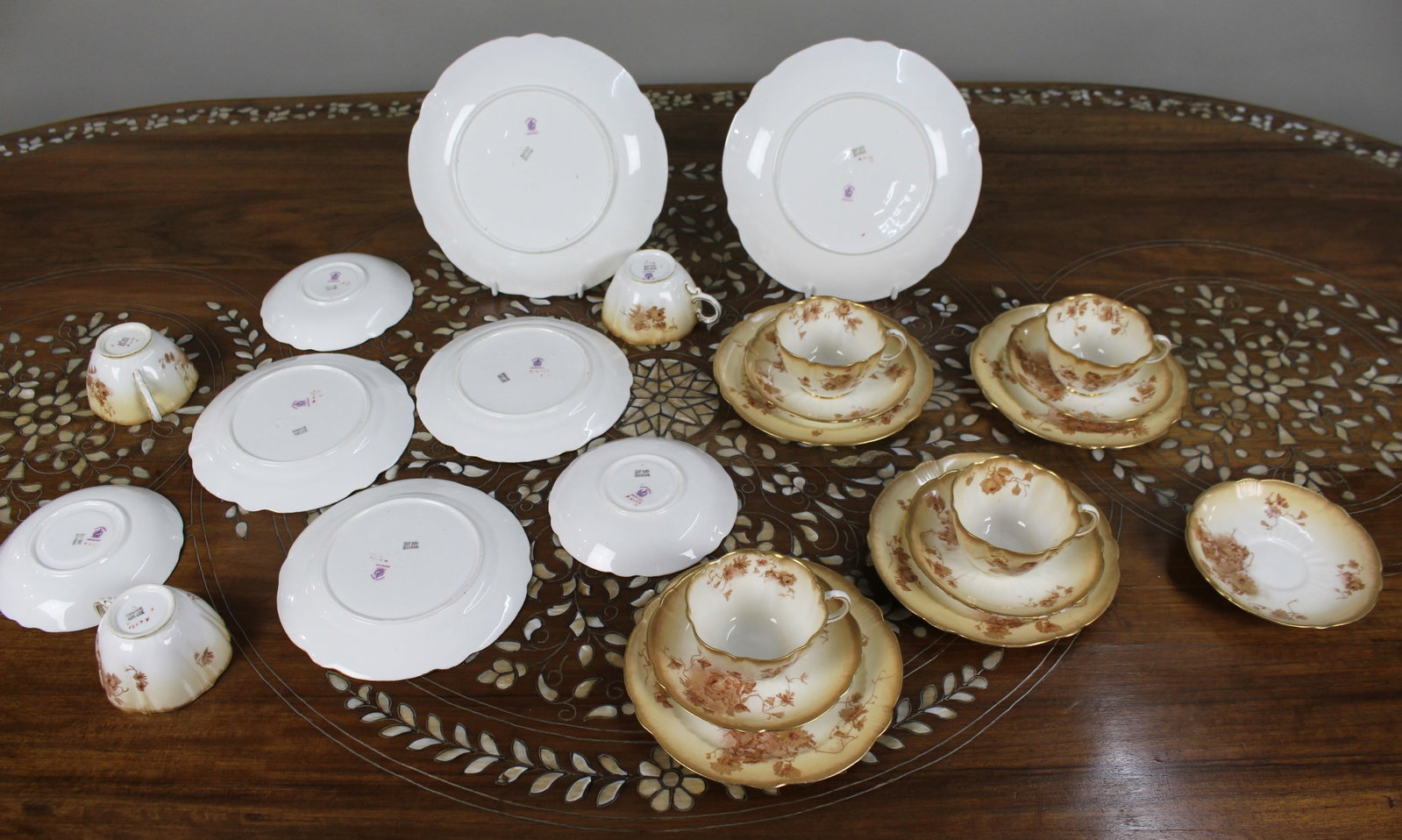 Title: Edwardian Crescent China Tea Service by Johnson Brothers, England (24 Pieces) Description: - 6