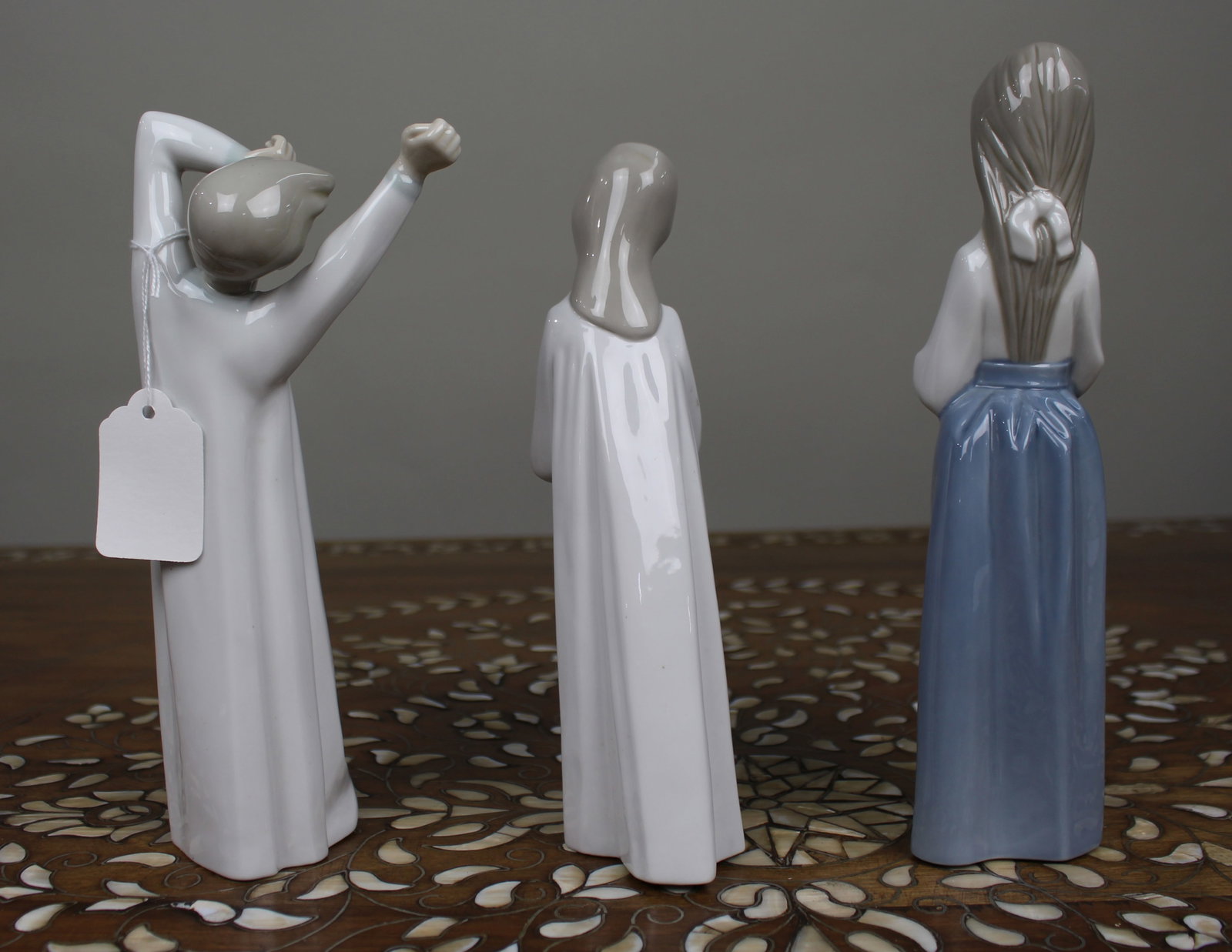 Title: Collection of 3 Figurines 2 Lladro, 1 Nao Description: Collection of 3 Figurines 2 Lladro, - 2