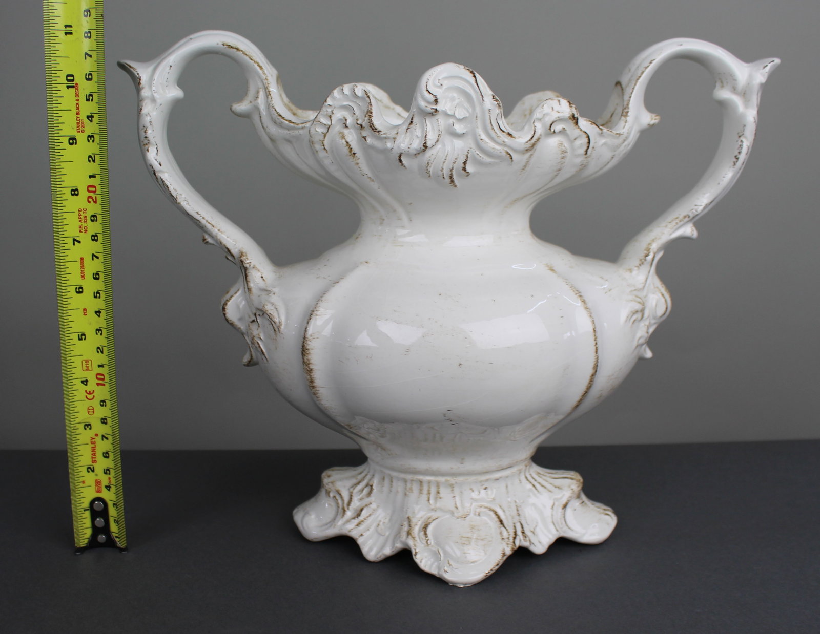 Title: Vintage Italian Porcelain Two Handled Flower Vase Description: Vintage Italian Porcelain - 2
