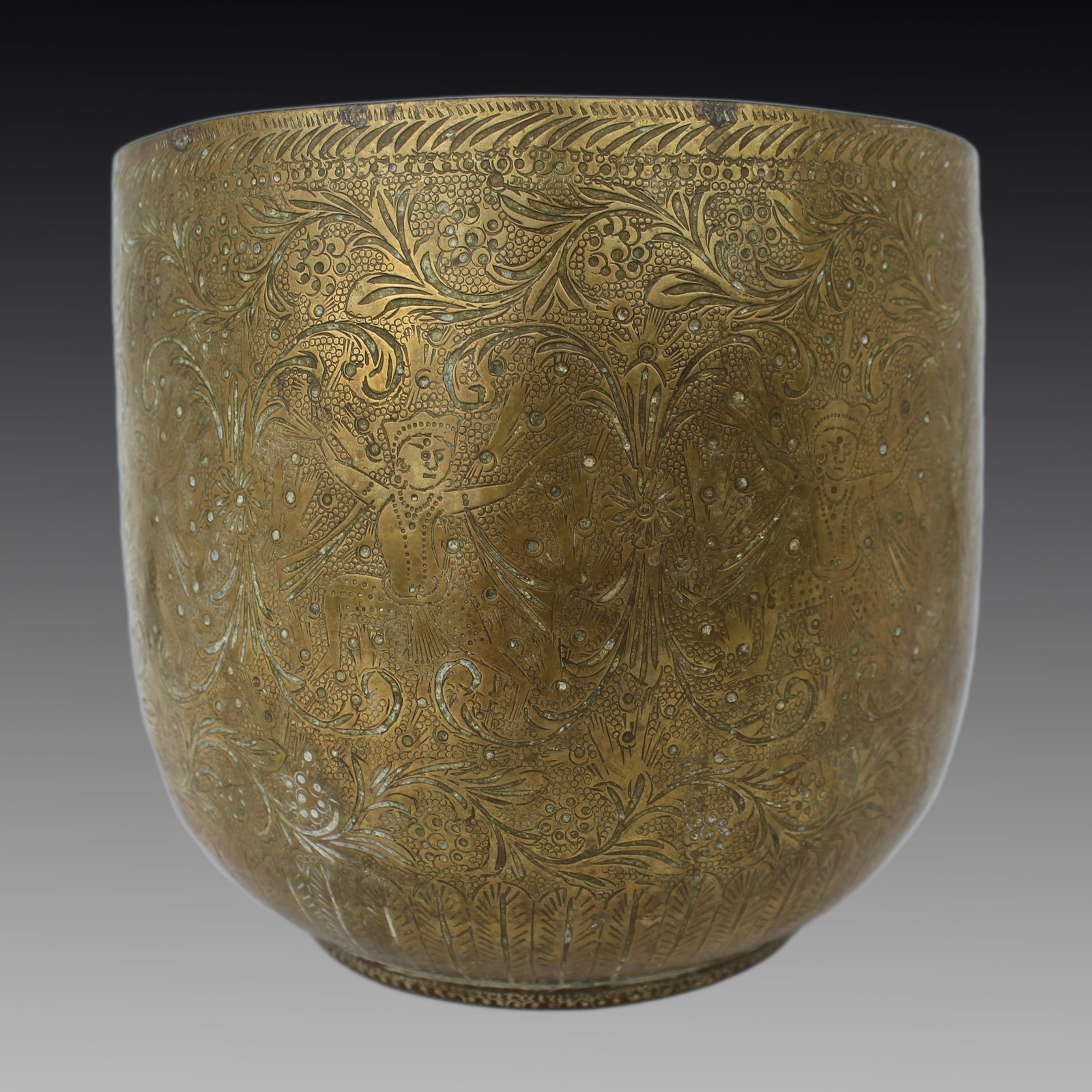 Title: Antique Indian Brass Cachepot c.1880 Description: Antique Indian Brass Cachepot c.1880 A good (1 of 2)