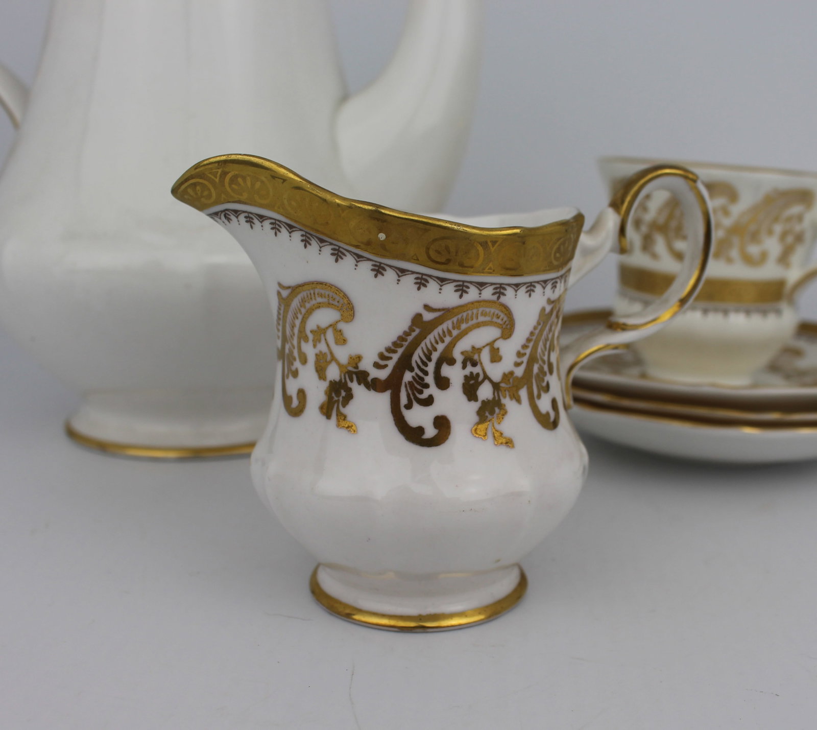 Title: Royal Tuscan White & Gold Tea Pot & Other Service Pieces Description: Royal Tuscan White & (1 of 3)
