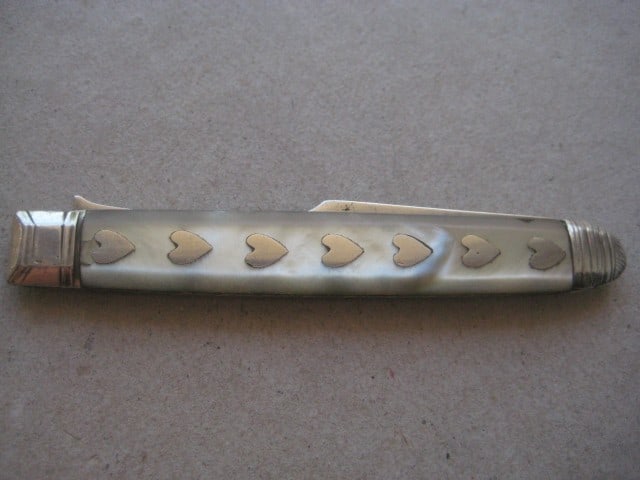 Title: George III Mother of Pearl Hafted Silver Folding Fruit Fork Description: George III - 11
