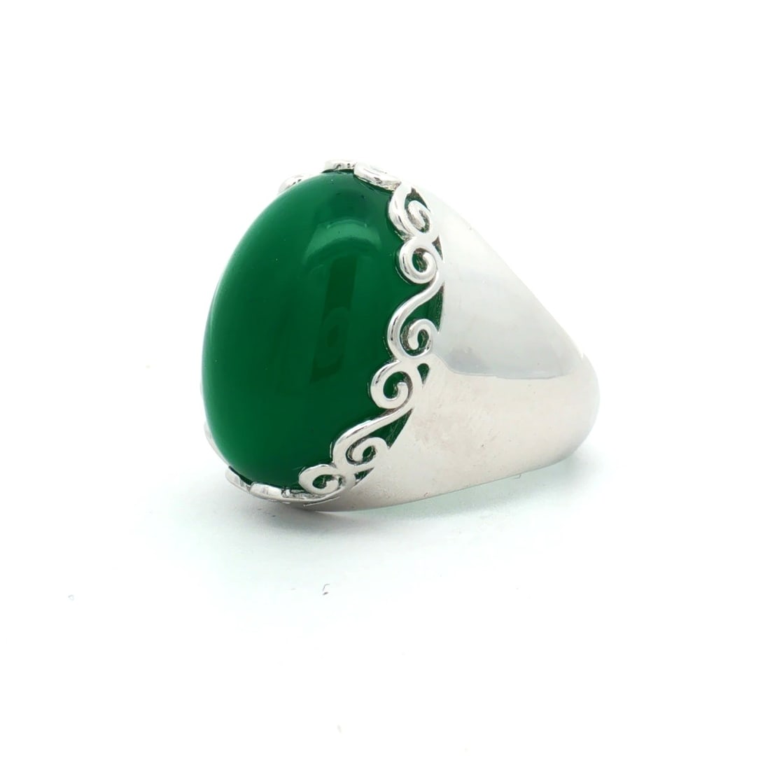HRD Certified Green Onyx Cabochon Oval Ring – 925 Sterling Silver - 6
