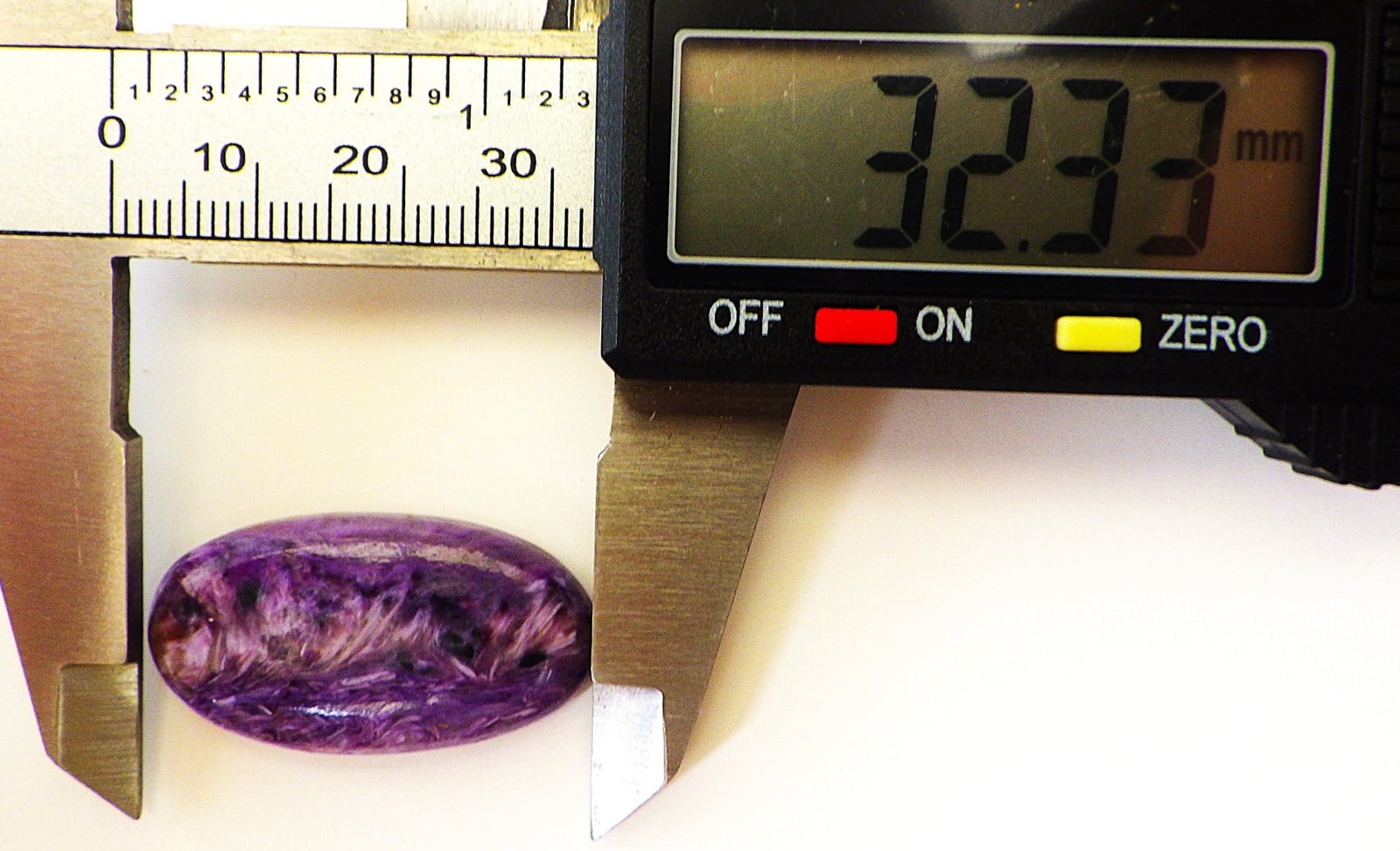 Rare Charoite Oval Cabochon 27 Carats - 3