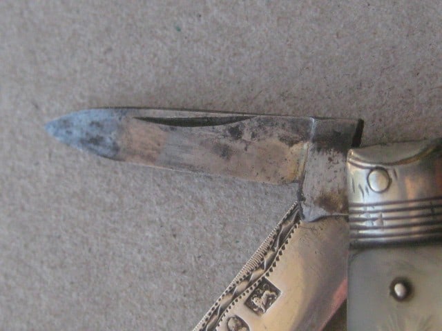 Title: Rare George III Mother of Pearl Hafted Silver Bladed Folding Fruit Knife Description: R - 6