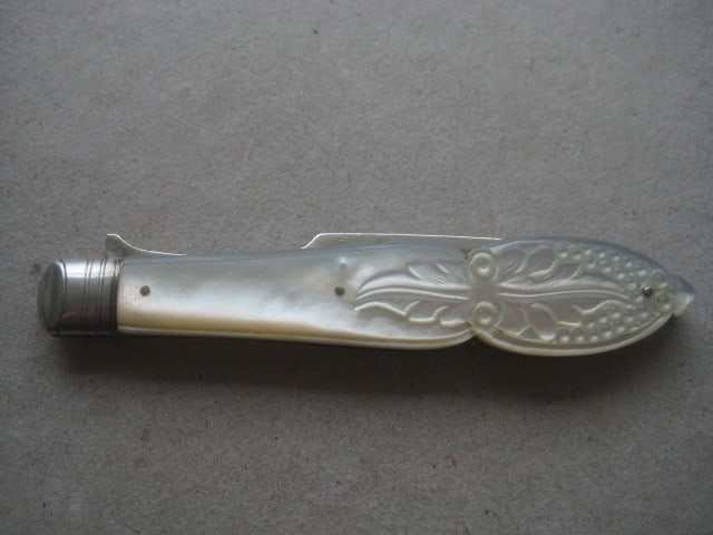 Title: Victorian Mother of Pearl Hafted Silver Folding Fruit Fork Description: Victorian Mothe - 9