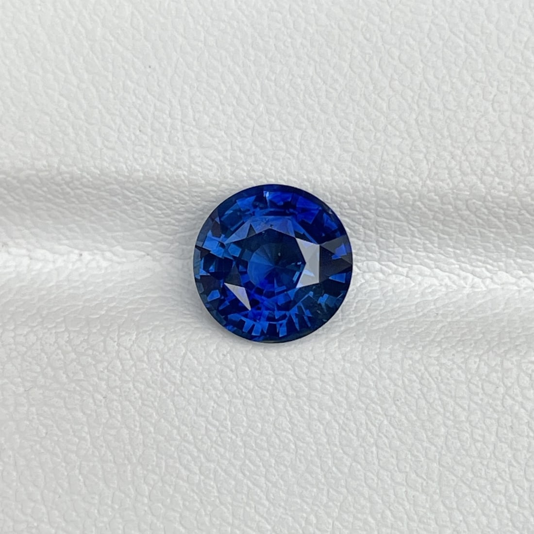 Title: Certified Natural Royal Blue Sapphire 3.06 Ct Round | Sri Lanka | Gemstone Description: STONE - 3