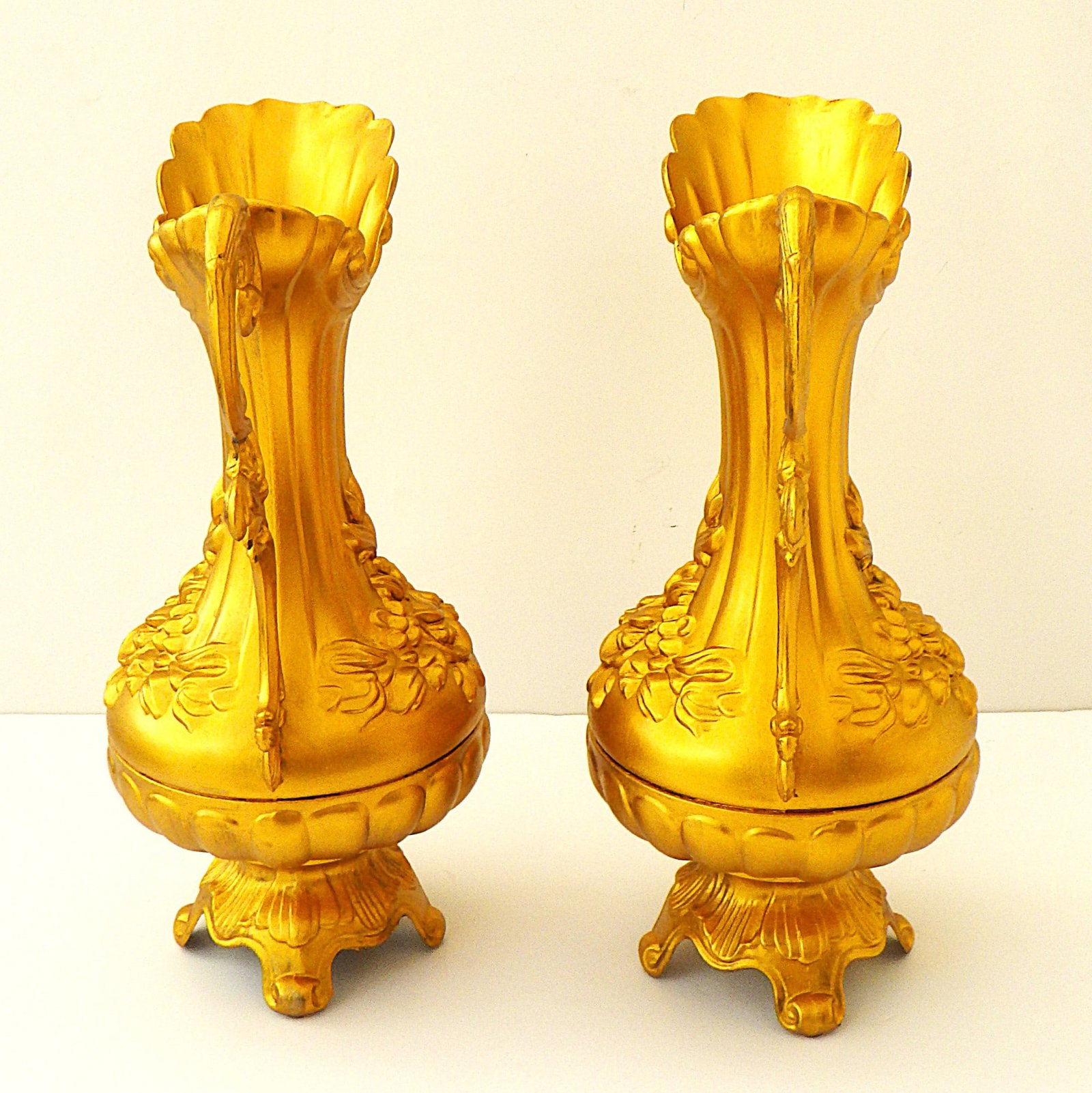 Title: A Pair of Peltrato Vintage Italian Renaissance Style Pewter Pitchers 29cm Description: A - 2