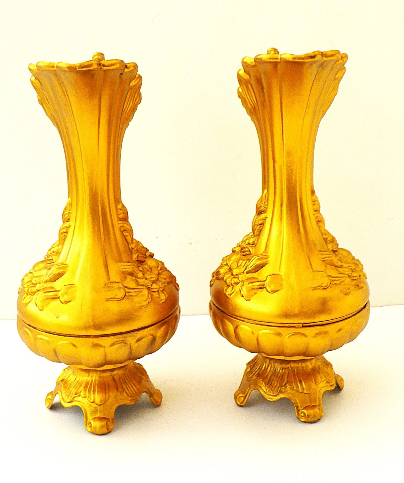 Title: A Pair of Peltrato Vintage Italian Renaissance Style Pewter Pitchers 29cm Description: A - 3